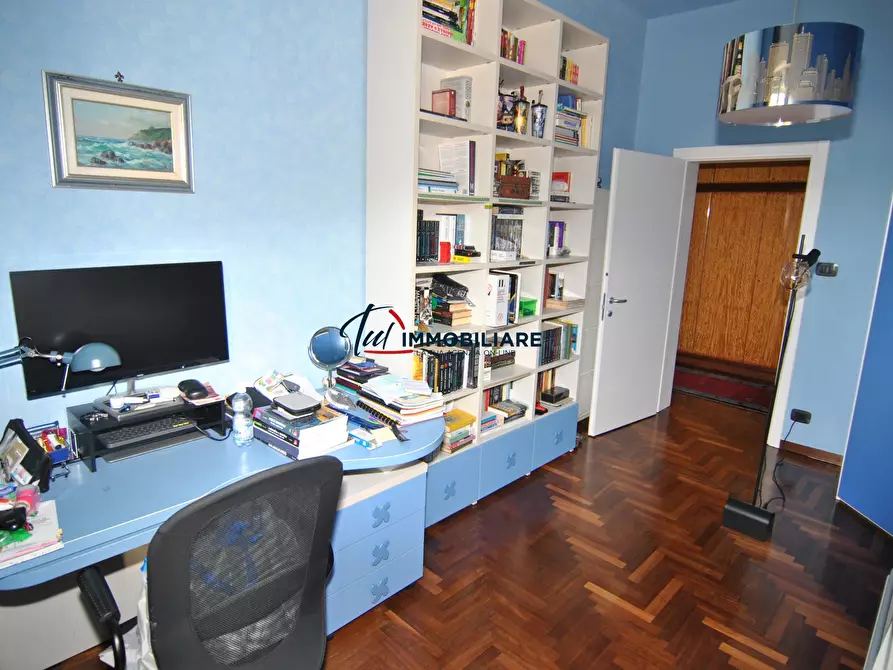 Immagine 21 di Pentalocale in vendita  in Viale Fabbricotti 3 a Livorno