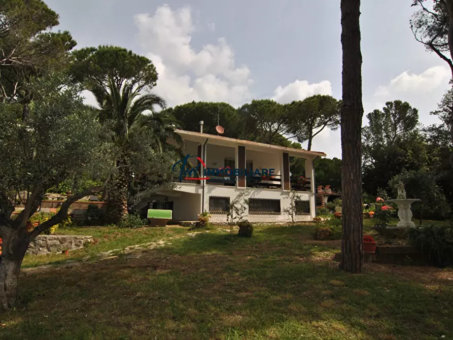 Immagine 54 di Villa in vendita  in Via Kaiser Parodi 15 a Livorno