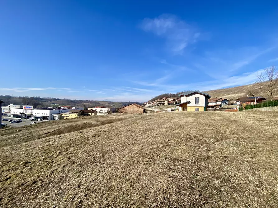 Immagine 3 di Terreno edificabile in vendita  in Via Torino 142 a Dogliani