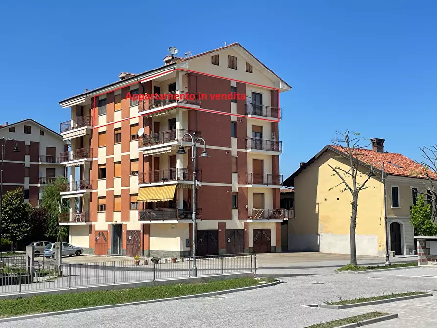 Immagine 2 di Quadrilocale in vendita  in Via 1° Maggio 12 a Dogliani