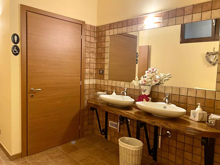 Immagine 10 di Agriturismo in vendita  in borgata garombo 10 a Somano