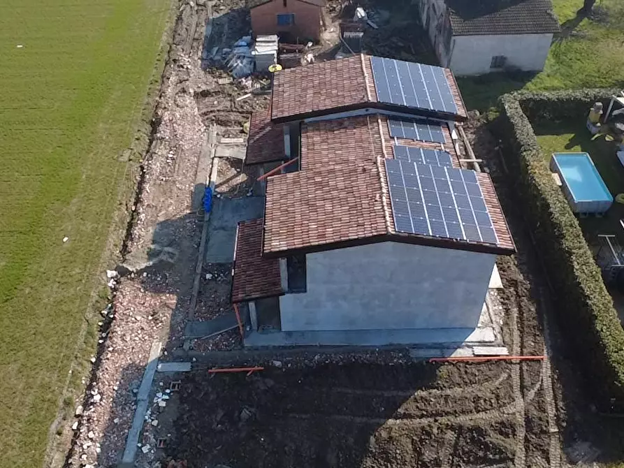 Immagine 3 di Villetta a schiera in vendita  in STRADA DELLA SACCA 6 a Sissa Trecasali