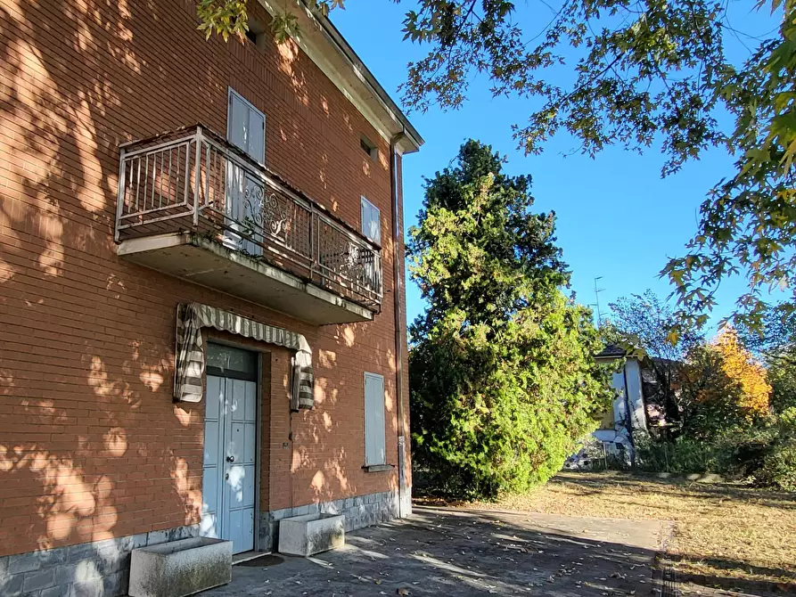 Immagine 46 di Villa in vendita  in Strada Cornazzano 3 a Sissa Trecasali