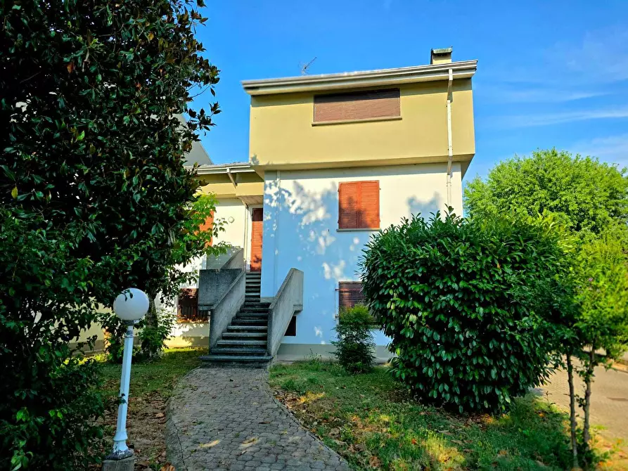 Immagine 1 di Porzione di casa in vendita  in Via Provinciale 23 a Sissa Trecasali
