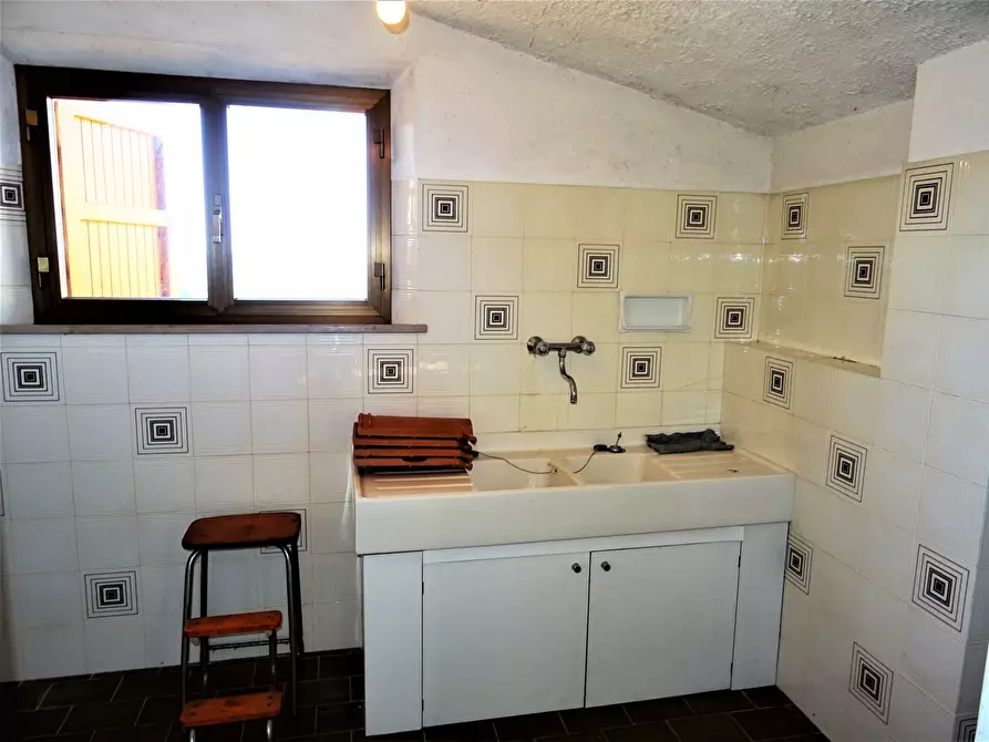 Immagine 22 di Villa in vendita  a Montemarciano