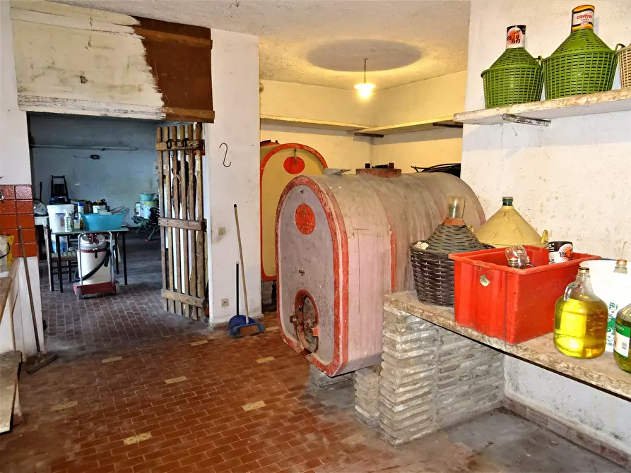 Immagine 8 di Villa in vendita  a Montemarciano