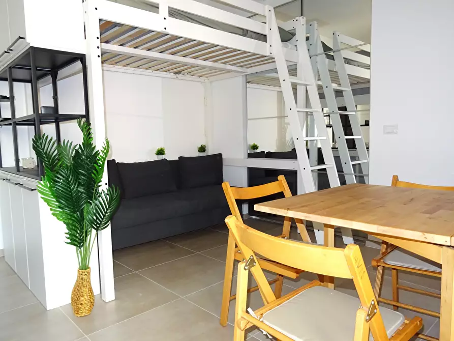 Immagine 7 di Monolocale in vendita  a Senigallia