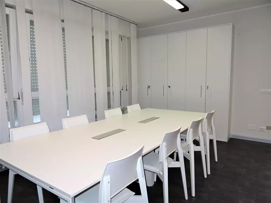 Immagine 6 di Appartamento in vendita  a Senigallia