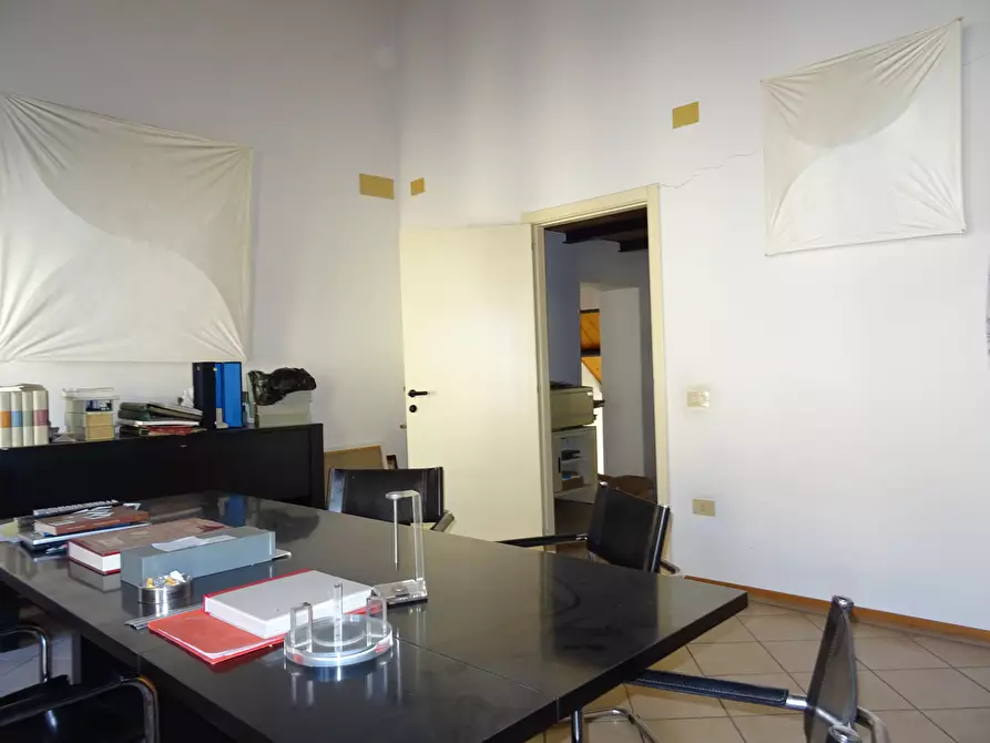 Immagine 9 di Ufficio in vendita  a Corinaldo