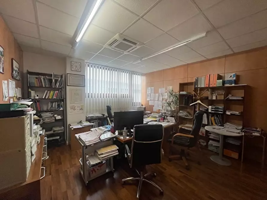 Immagine 5 di Ufficio in vendita  in Via Pomezia a San Benedetto Del Tronto