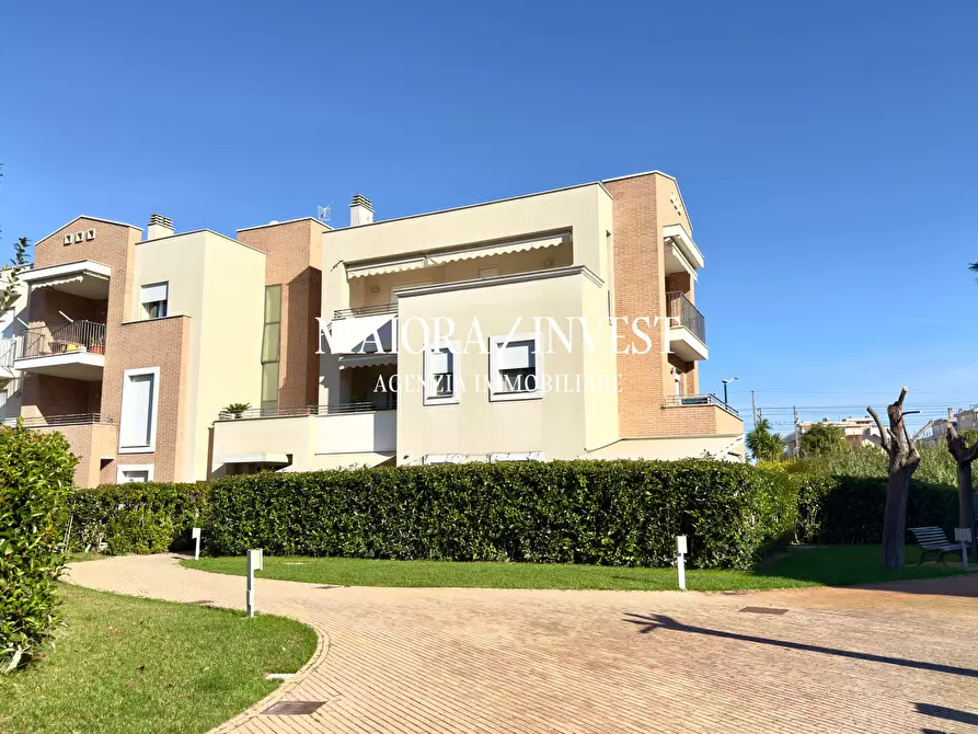 Immagine 21 di Trilocale in vendita  in via Modigliani 2 a Grottammare