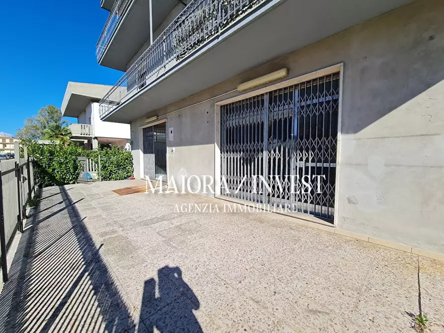 Immagine 7 di Laboratorio in vendita  a Sant'egidio Alla Vibrata