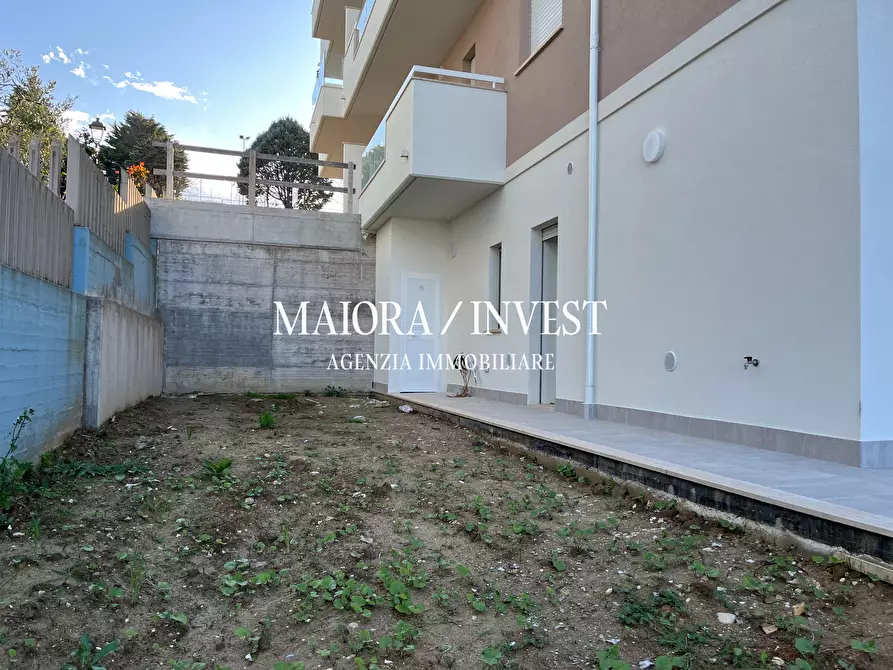 Immagine 14 di Trilocale in vendita  a Acquaviva Picena