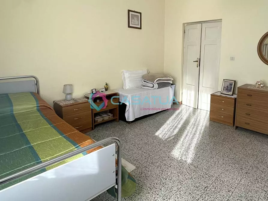 Immagine 25 di Rustico / casale in vendita  a Loreto Aprutino