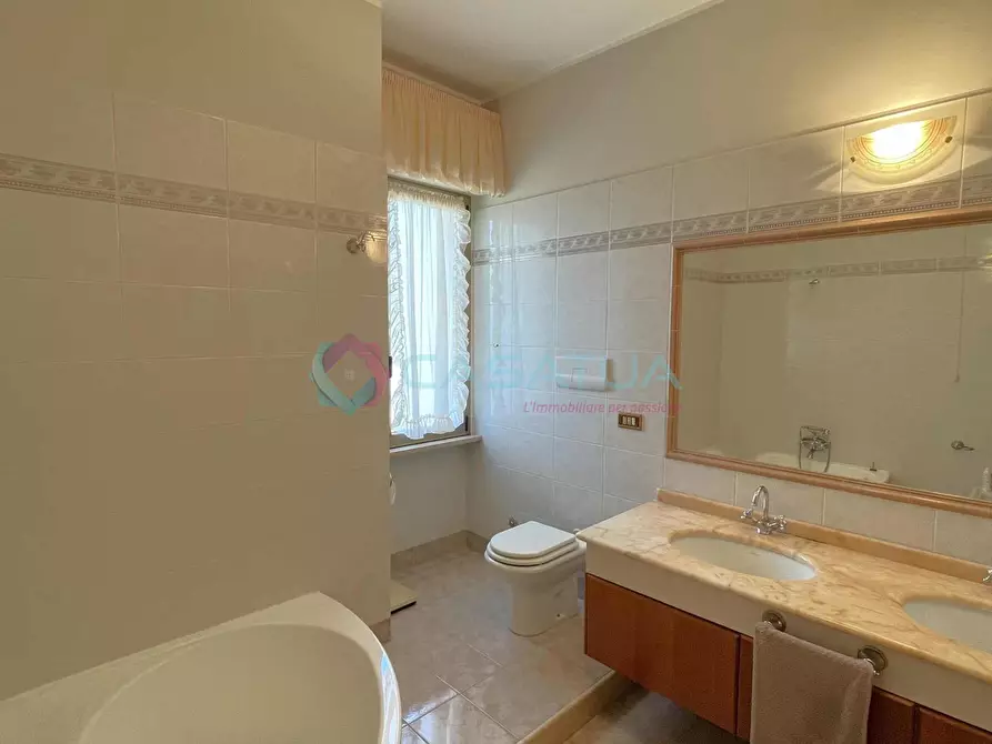 Immagine 23 di Trilocale in vendita  a Silvi