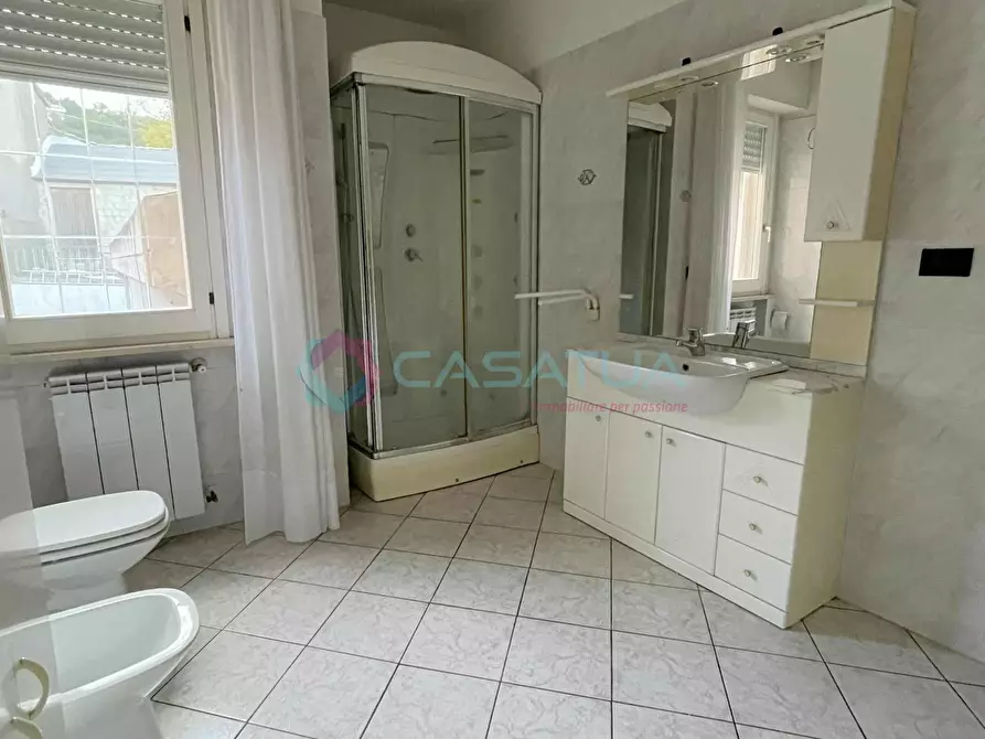 Immagine 41 di Porzione di casa in vendita  a Silvi