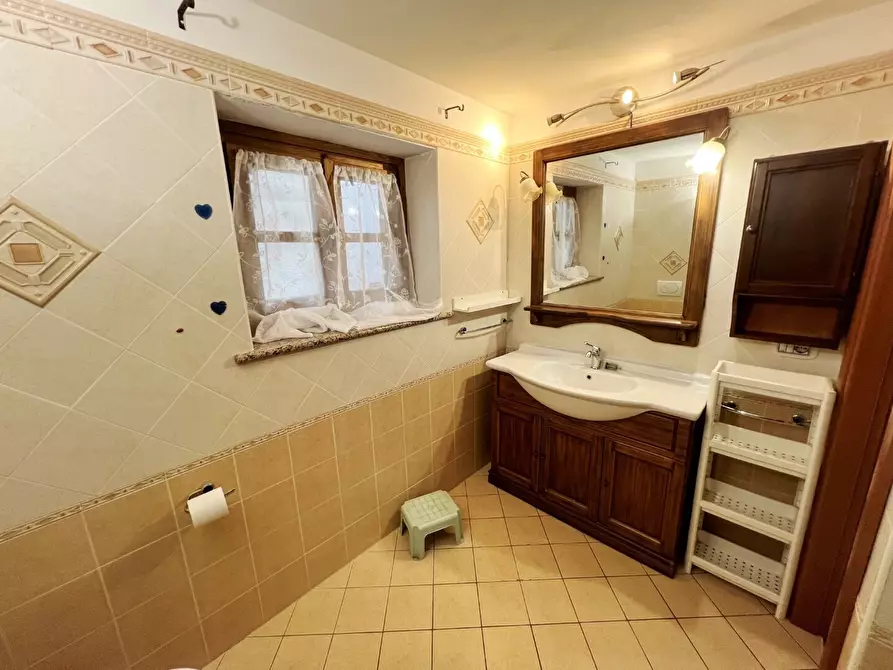 Immagine 16 di Porzione di casa in affitto  in Via Sarzanello 170 a Sarzana
