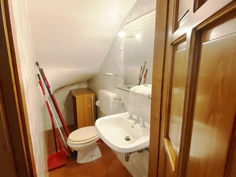 Immagine 5 di Casa trifamiliare in affitto  in Via della Resistenza 71 a Castelnuovo Magra