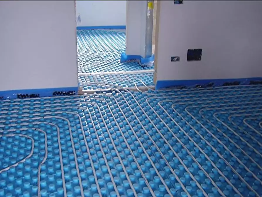 Immagine 15 di Casa trifamiliare in vendita  in Via Bologna 17 a Castelnuovo Magra