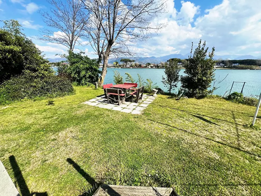 Immagine 39 di Casa indipendente in vendita  in Via C. A. Fabbricotti 68 a Ameglia