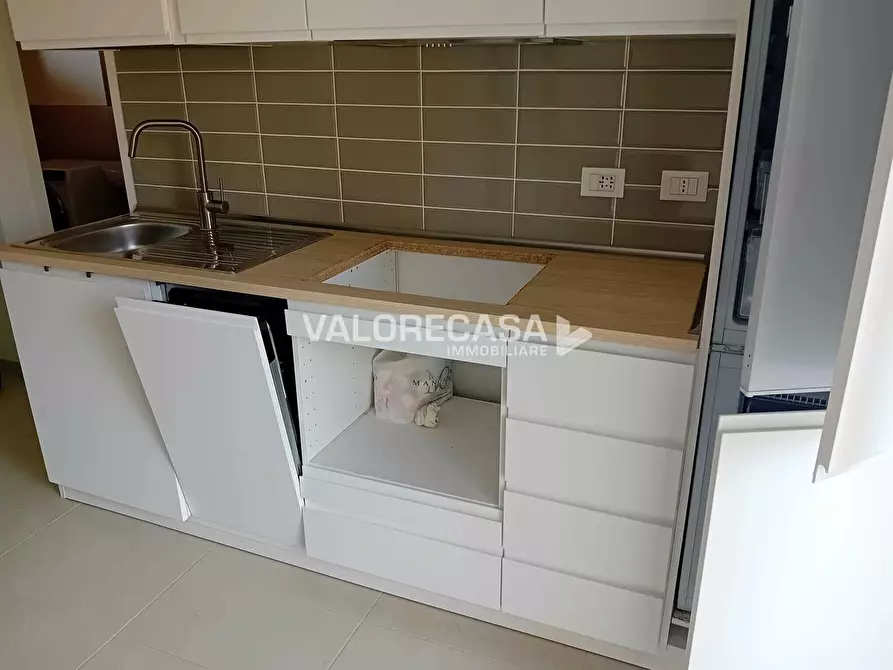 Immagine 8 di Bilocale in vendita  in Via Borghetto 27 a Castelnuovo Magra