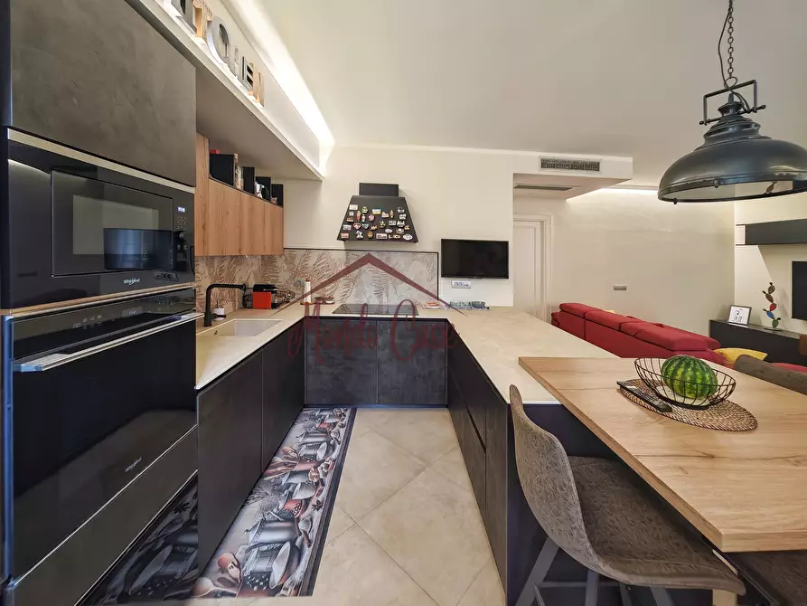 Immagine 23 di Attico in vendita  in Via Bertoloni 2 a Sarzana