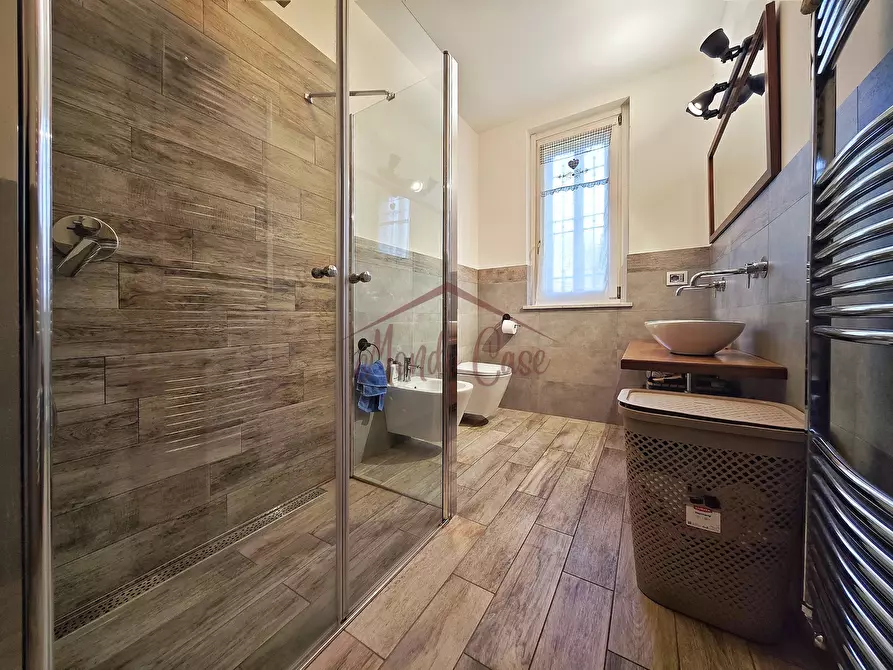 Immagine 55 di Pentalocale in vendita  in Via Socrate Benacci 29 a Sarzana