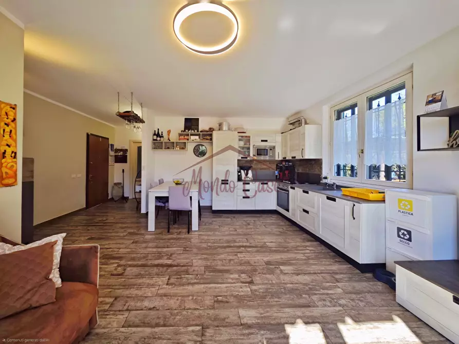 Immagine 8 di Pentalocale in vendita  in Via Socrate Benacci 29 a Sarzana