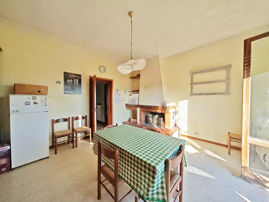 Immagine 16 di Porzione di casa in vendita  in SP23 683 a Castelnuovo Magra