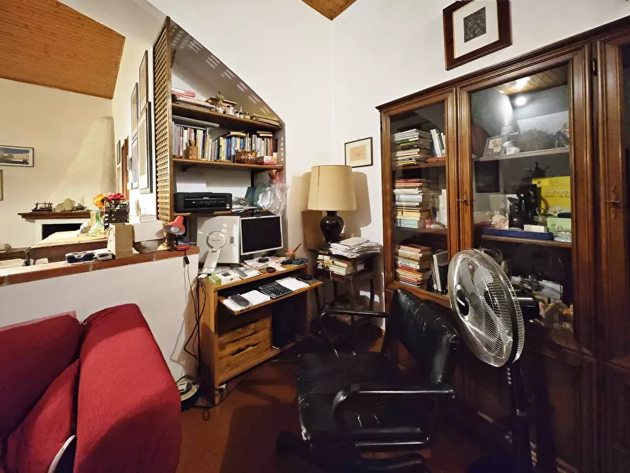 Immagine 11 di Quadrilocale in vendita  in Via Cigala a Sarzana