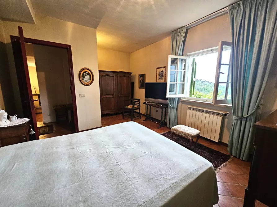 Immagine 14 di Villa in vendita  in Via Prulla 15 a Sarzana