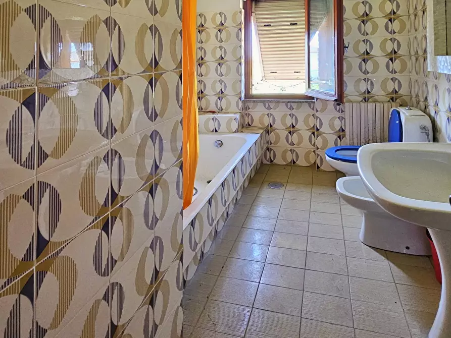 Immagine 32 di Villa in vendita  in Via Dogana 10 a Ortonovo