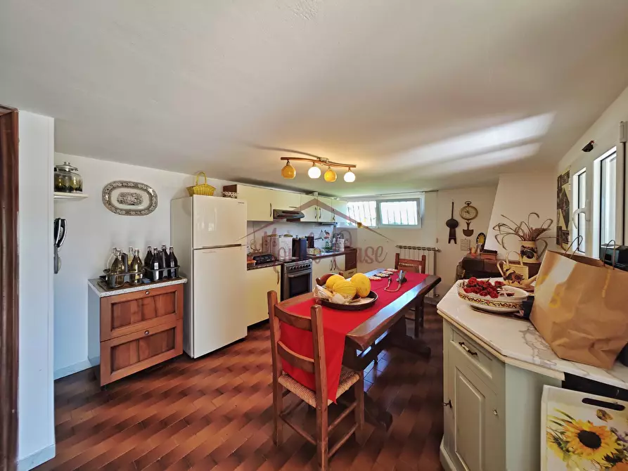 Immagine 82 di Villa in vendita  in Via Forano 9 a Ameglia