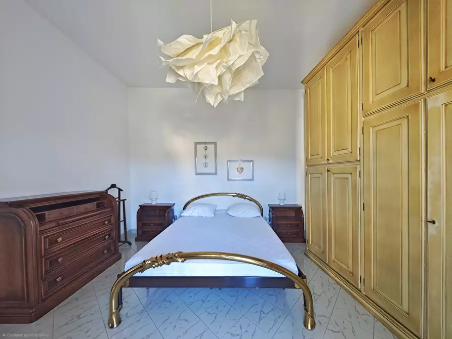 Immagine 28 di Quadrilocale in vendita  in Piazza Giacomo Matteotti 8 a Sarzana