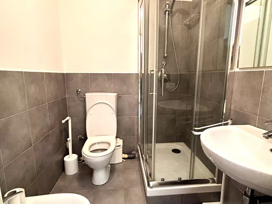 Immagine 36 di Pentalocale in vendita  in Via Risorgimento 13 a Bonassola