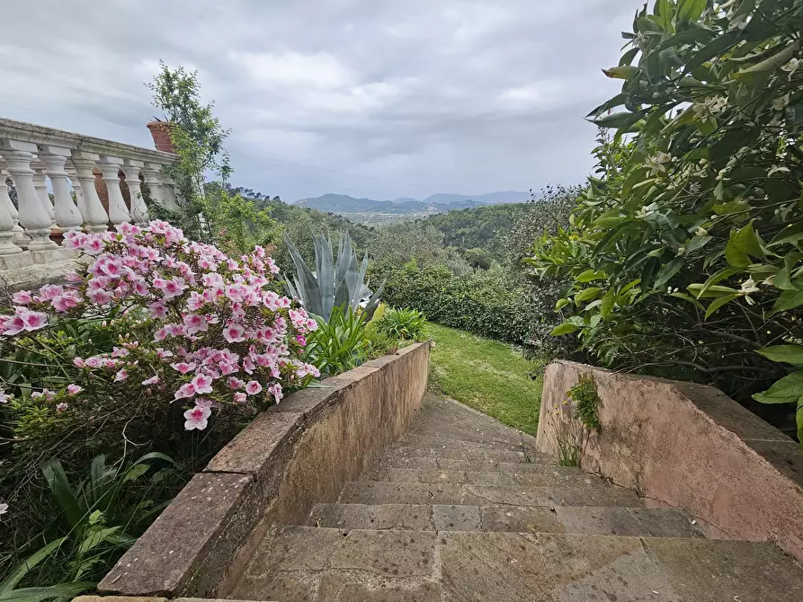 Immagine 45 di Villa in vendita  in Via Prulla 15 a Sarzana