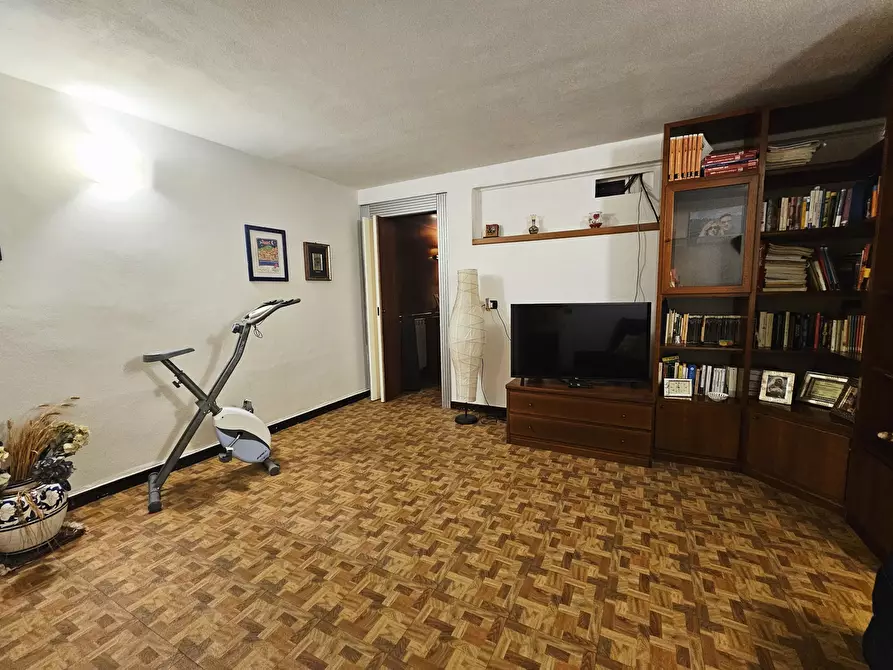 Immagine 22 di Trilocale in vendita  in Via XXV Aprile 44 a Ameglia