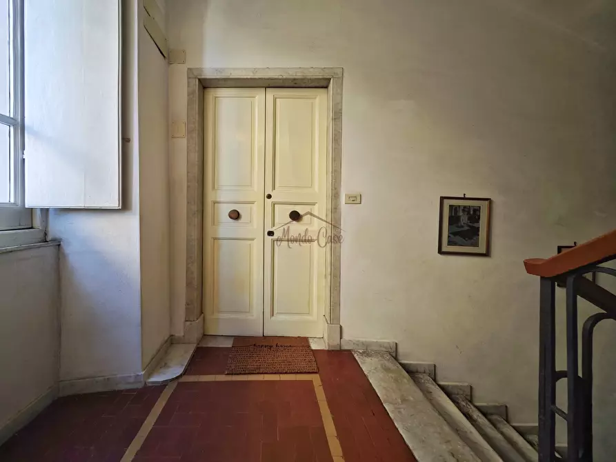 Immagine 41 di Trilocale in vendita  a Sarzana