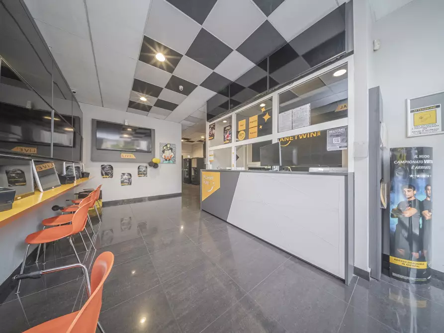 Immagine 5 di Bar / Ristorante in vendita  in Via Terni 25 a Torino