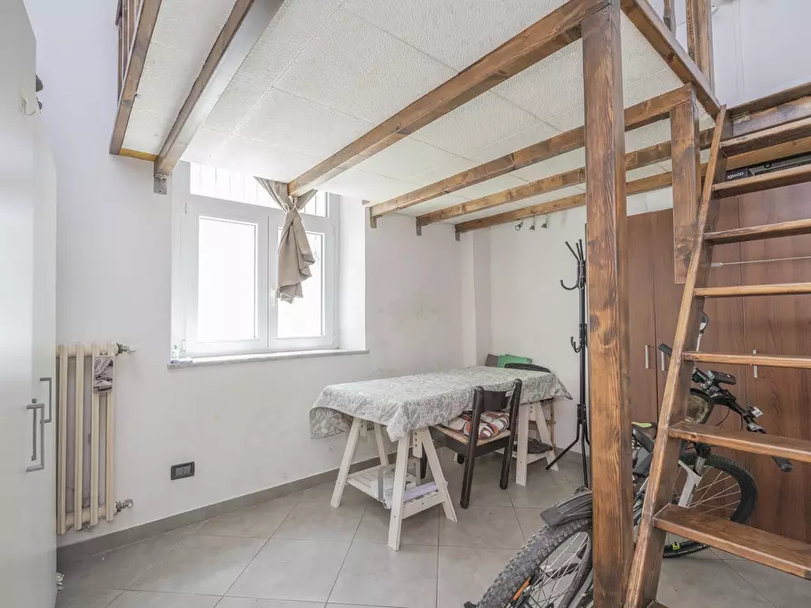 Immagine 10 di Bilocale in vendita  in Corso Casale 114 a Torino