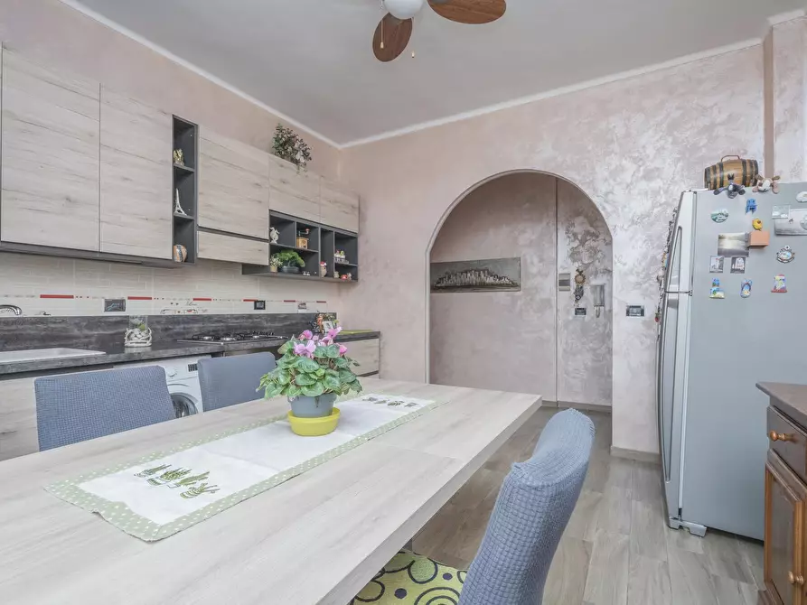 Immagine 11 di Trilocale in vendita  in Largo Borgaro 42 a Torino