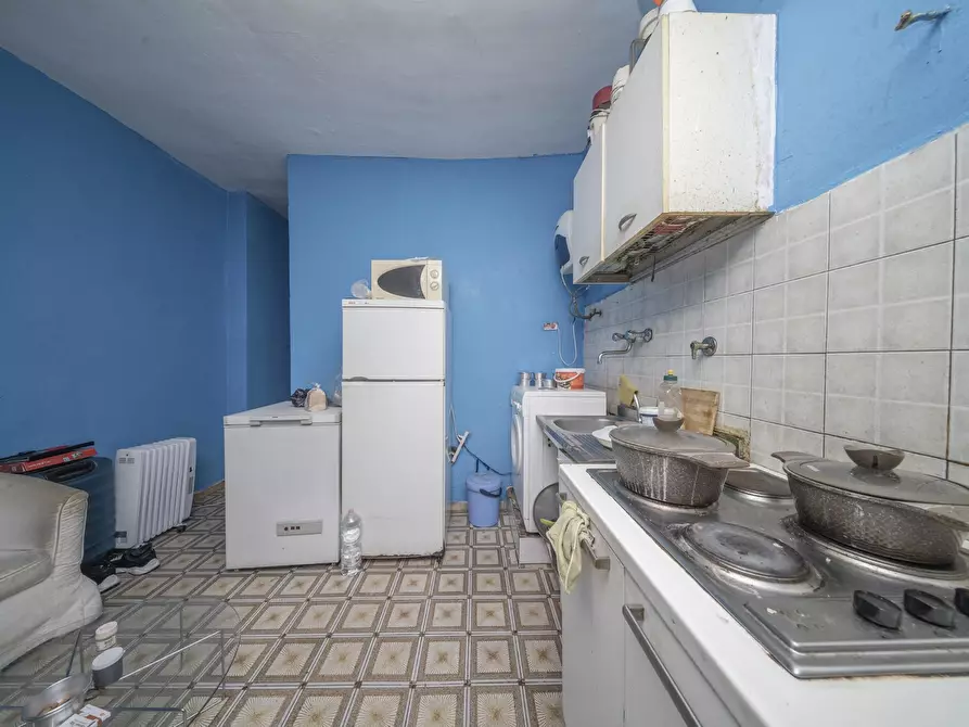 Immagine 3 di Bilocale in vendita  in Via Elvo 12 a Torino