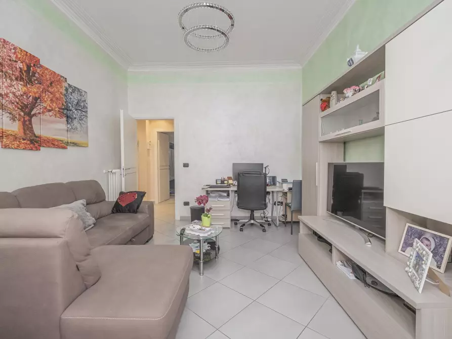Immagine 15 di Trilocale in vendita  in Corso Novara 17 a Torino