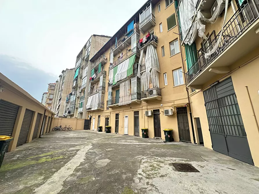 Immagine 32 di Bilocale in vendita  in Largo Borgaro 29 a Torino