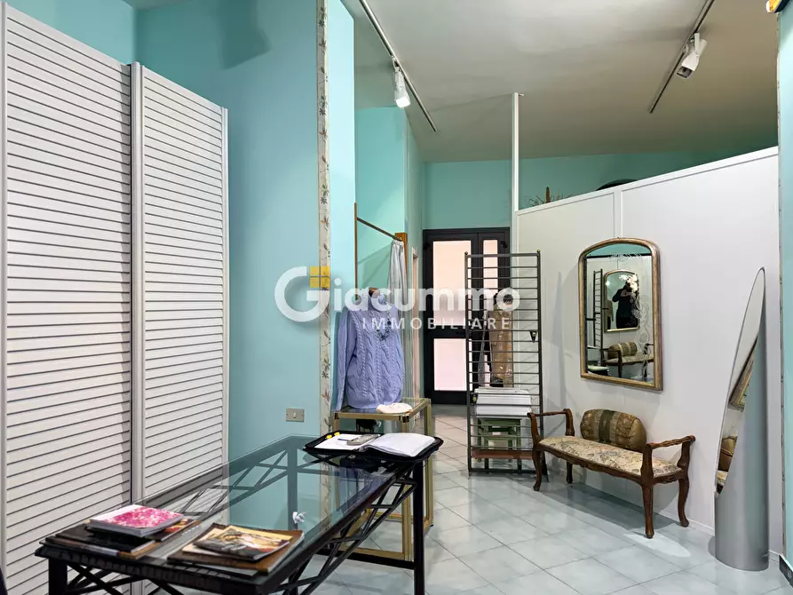 Immagine 7 di Locale commerciale in affitto  in Via Pretoria 117 a Potenza