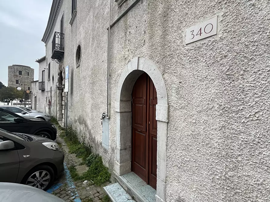 Immagine 10 di Magazzino in vendita  in Via Pretoria a Potenza