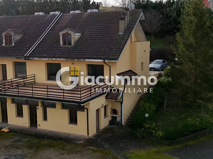 Immagine 9 di Casa bifamiliare in vendita  in Via Mezzana 209 a Potenza