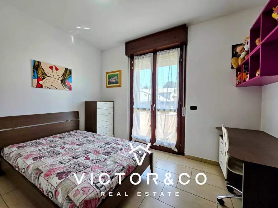 Immagine 18 di Quadrilocale in vendita  in Via Leopardi snc a Romentino