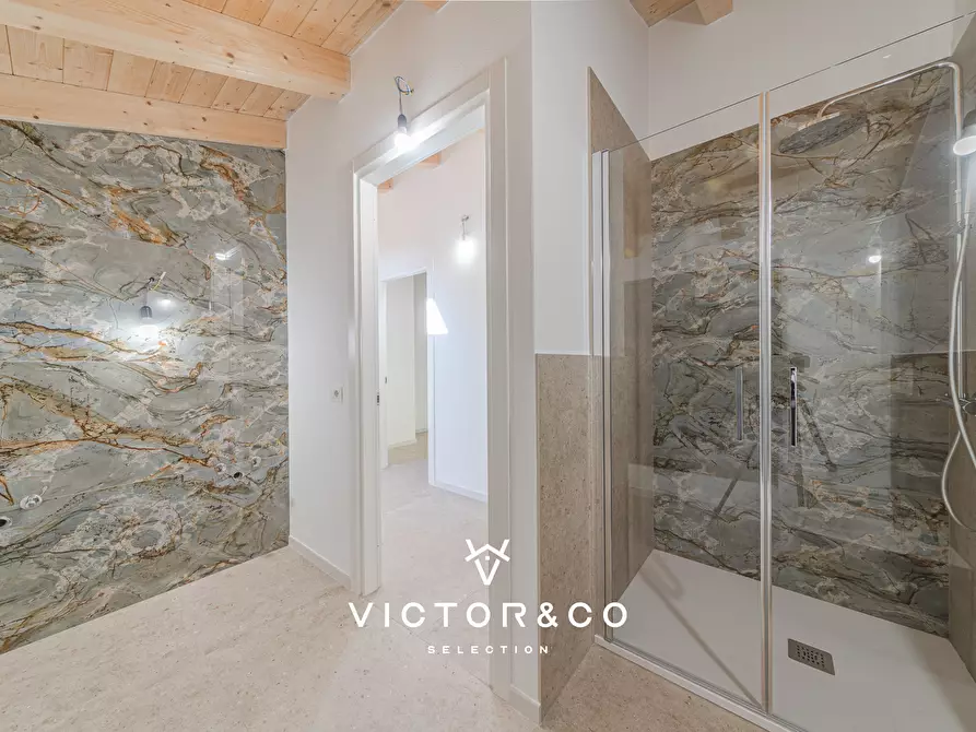 Immagine 28 di Villa in vendita  in Vicolo G. Brustio 1 a Galliate