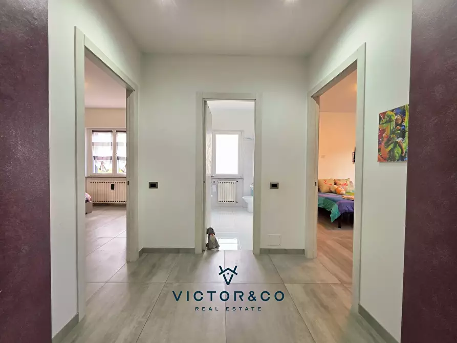 Immagine 17 di Villa in vendita  in Via Sempione sn a Marano Ticino